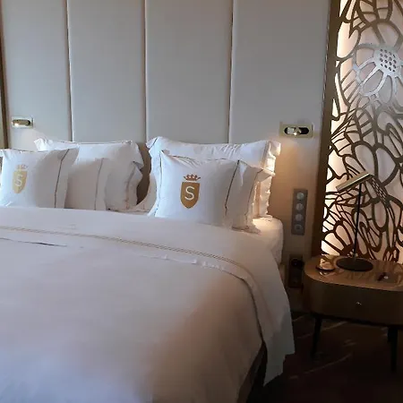 Ξενοδοχείο Savoy Palace The Leading Of The World Φουνκάλ