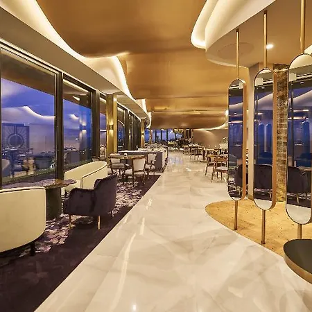 Savoy Palace The Leading Of The World 5* フンシャル